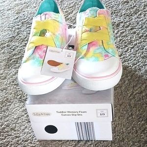 NWT Lily & Dan Memory Foam Multi-Colored Canvas Slip On Girl's Sneakers Size 2/3